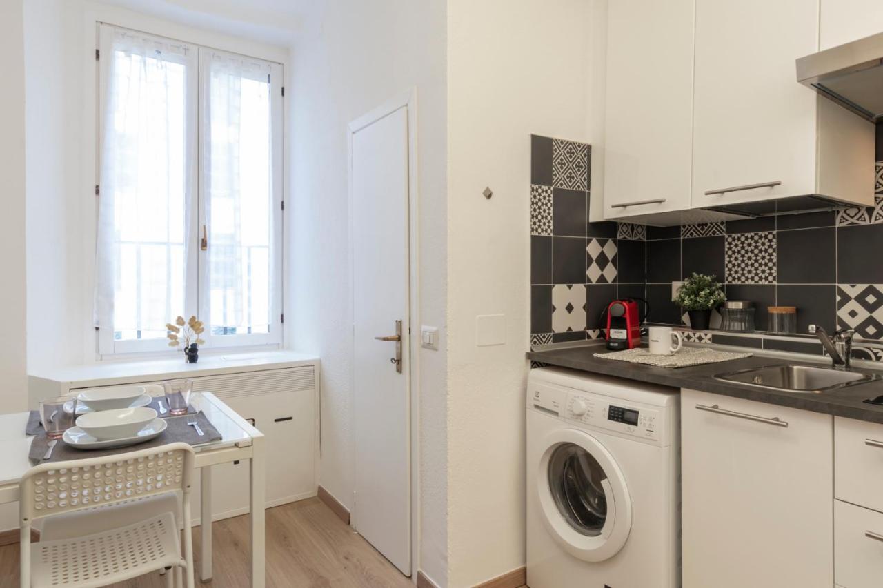 I Host Apartment - Alessi 10 Milan Bagian luar foto