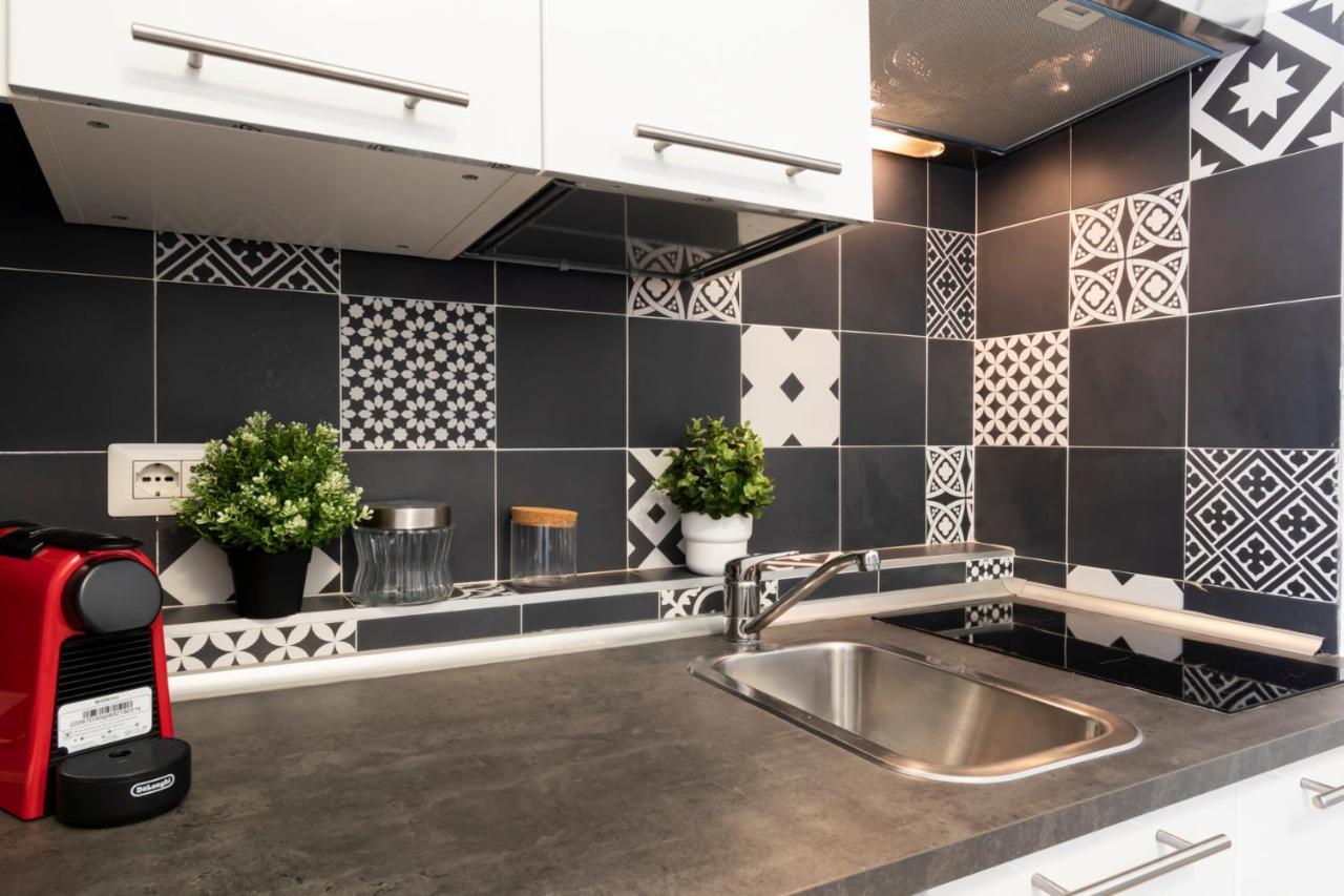 I Host Apartment - Alessi 10 Milan Bagian luar foto
